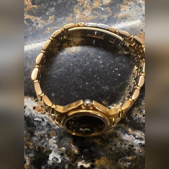 Movado Museum Olympian Watch - Vintage 88.A1.827.2 Women's Black & Gold - Picture 8 of 8